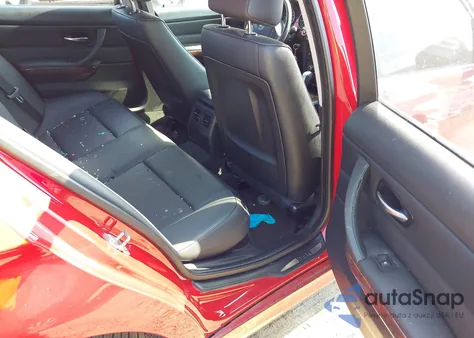 2010 BMW 328I xDrive z USA, uszkodzony, nr VIN WBAPK5C52AA650082